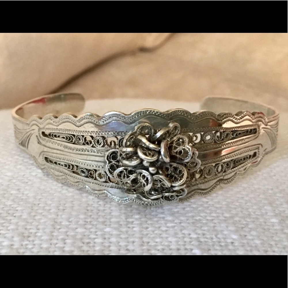 Vintage sterling silver cuff bracelet